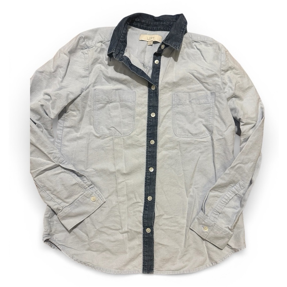 LOFT Contrast Collar Shirt | Light Blue Poplin with Navy Denim Trim | Size M